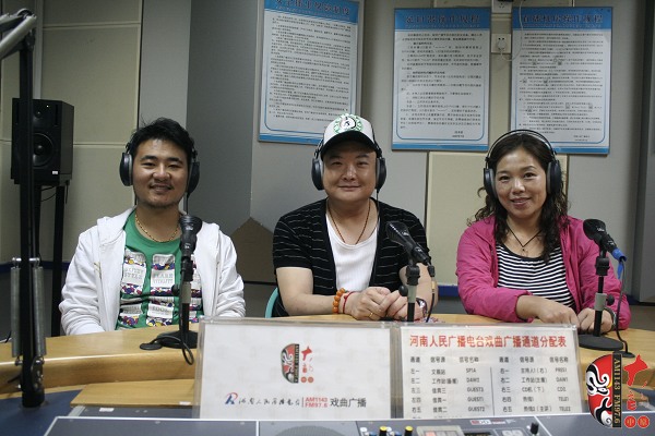 河南方言話語《老湯》主演、著名青年表演藝術(shù)家范軍等正在直播中。。。