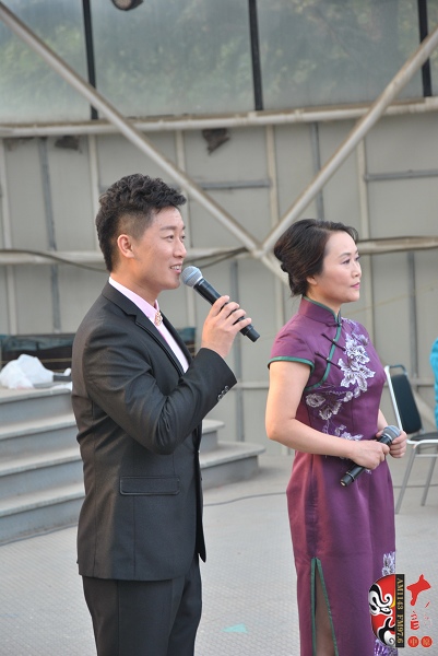 河南電臺戲曲廣播著名主持人池城、曉琴表演詩朗誦《一塊常香的玉》