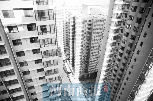 今年鄭州在商品房小區(qū)、經(jīng)適房小區(qū)內(nèi)配建的公租房，將面向社會輪候供應(yīng) 楊東華/攝
