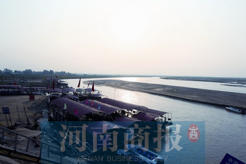 鄭州黃河邊上多數(shù)“漁家樂”均無船檢、合格證等