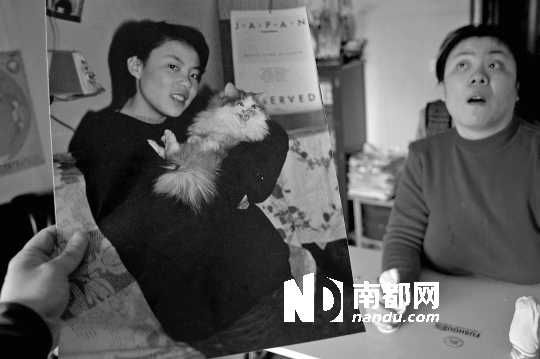 昔日的清純與秀美，如今，卻終身癱瘓、生活不能自理。C FP供圖
