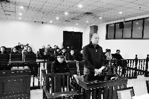 顏承魯庭審現(xiàn)場。資料照片