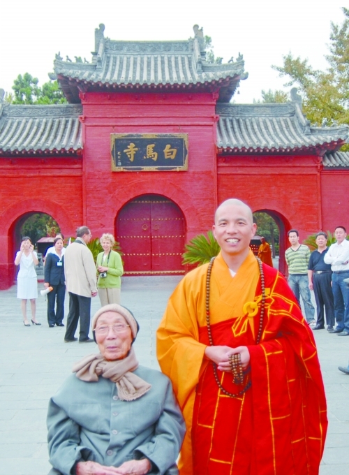 邵逸夫百歲游河南：龍門石窟、白馬寺曾留下足跡