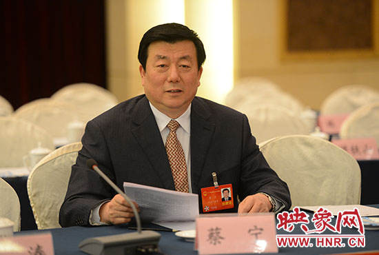 全國(guó)人大代表、河南省人民檢察院檢察長(zhǎng)蔡寧