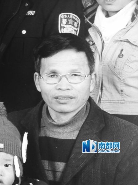 偷拍縣長(zhǎng)收禮的萬(wàn)載縣人汪冬根。　圖片由當(dāng)事人家屬提供