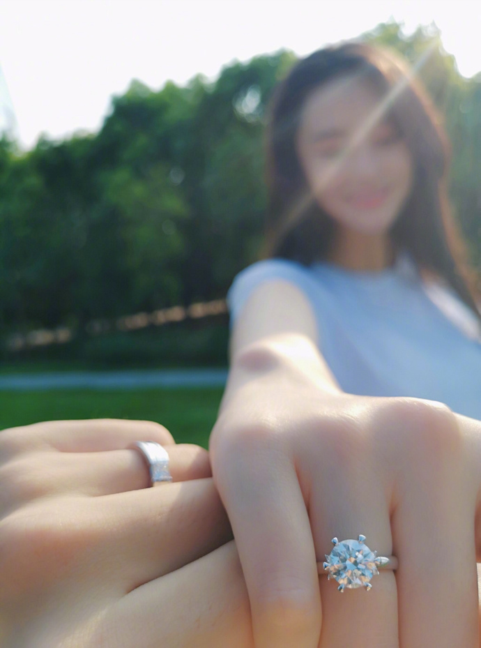 張馨予的婚紗成了淘寶爆款，知道價(jià)格后讓人大跌眼鏡！