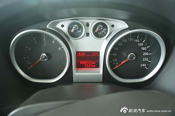 　?？怂箖蓭?jīng)典1.8MT 時尚型