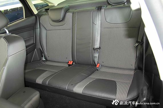　?？怂箖蓭?jīng)典1.8MT 時尚型