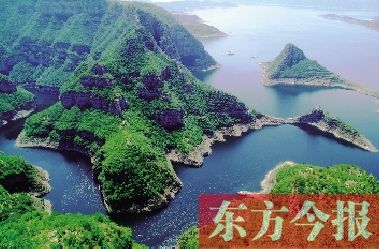 碧水藍(lán)天有綠色,是濟(jì)源人生活的愿望。如今,正是因?yàn)闈?jì)源有山有水,綠樹成蔭,很多在外工作的濟(jì)源人慢慢選擇回家鄉(xiāng)買房定居。