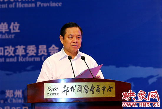 省委常委、常務(wù)副省長(zhǎng)李克致辭