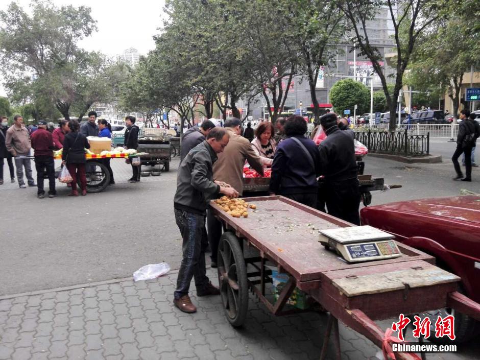 自治區(qū)和烏魯木齊市有關(guān)部門(mén)迅速處置，傷員已全部送往醫(yī)院救治。