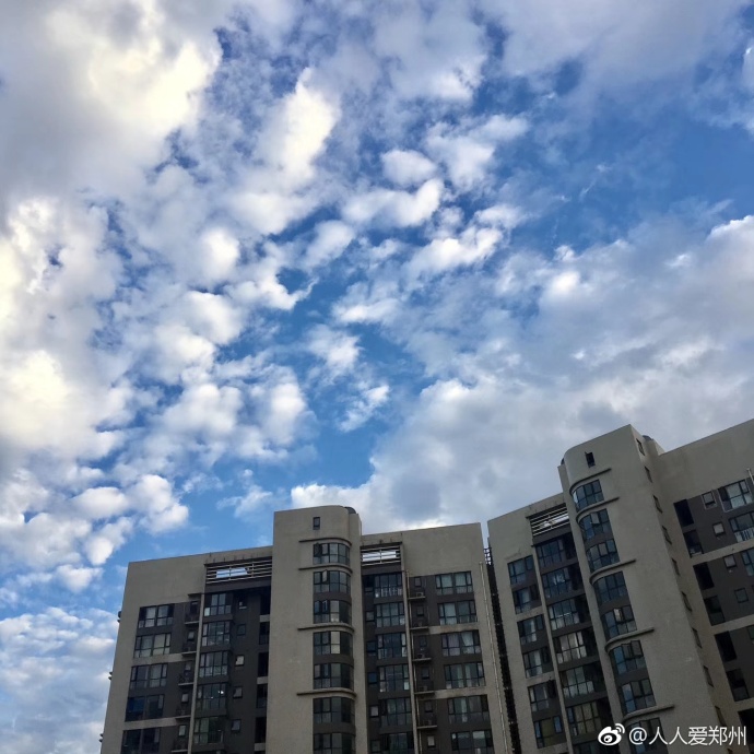 又被鄭州的藍(lán)天刷屏！隨便一拍就是手機(jī)壁紙