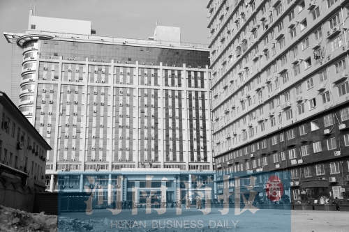 因購房尾款沒有交齊，鄭州一小區(qū)多戶業(yè)主的生活用水被停掉，有的連續(xù)半個月沒水吃。