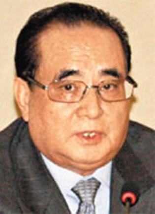 李秀勇曾照料金正恩兄妹。