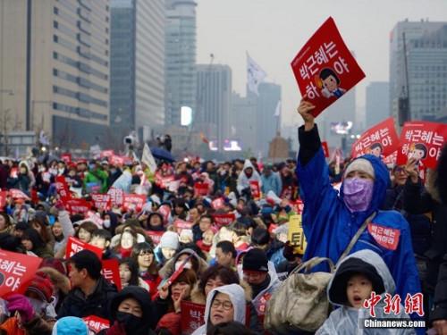 11月26日，韓國爆發(fā)“親信干政”事件后第五輪大規(guī)模集會。
