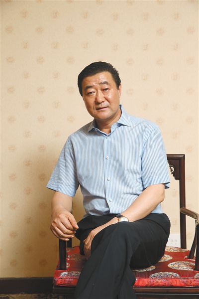 　張新明金業(yè)集團董事長。2002年進入焦炭領域。2010年，張新明將金業(yè)煤焦化集團部分資產以79億賣