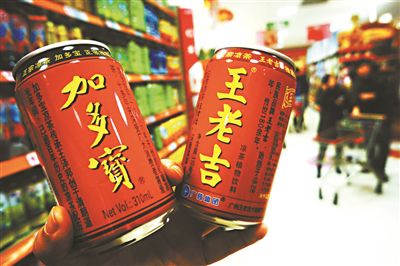 廣東省高級(jí)人民法院一審宣判，紅罐涼茶裝潢所有權(quán)歸屬于王老吉，加多寶稱將上訴供圖/CFP