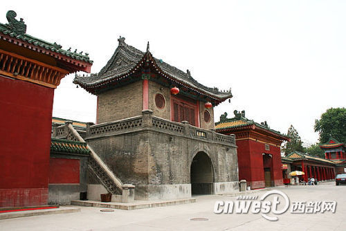 三位印度高僧曾于開元年間在大興善寺譯經(jīng)宏法,其中善無畏更是被唐玄宗尊為國師。