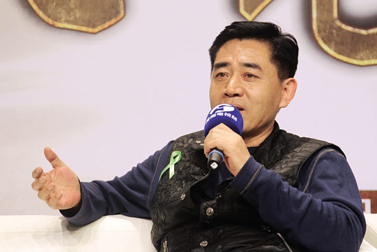 陳寶國(guó)：我感覺(jué)和河南很有緣分，和河南的觀眾也有親切感